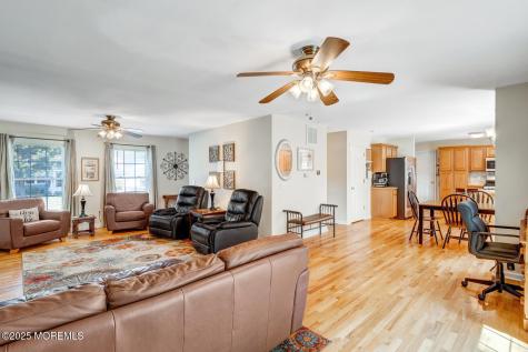 213 Western Avenue Tuckerton NJ 08087