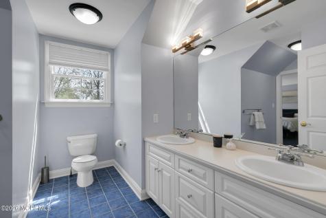 423 Navesink River Road Middletown NJ 07748