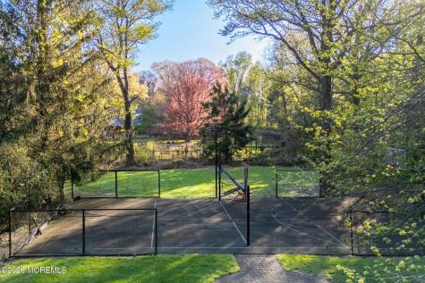 423 Navesink River Road Middletown NJ 07748