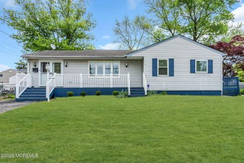 209 Ridge Avenue Belford NJ 07718
