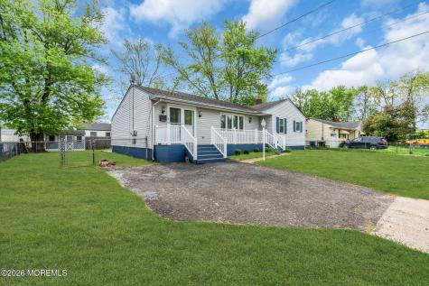 209 Ridge Avenue Belford NJ 07718