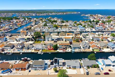 3424 Thistle Avenue Toms River NJ 08753