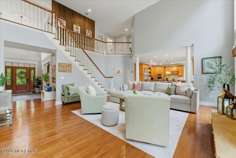 10 Red Hill Road Middletown NJ 07748
