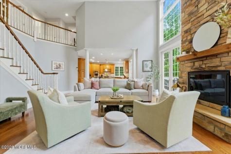 10 Red Hill Road Middletown NJ 07748