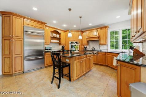 10 Red Hill Road Middletown NJ 07748