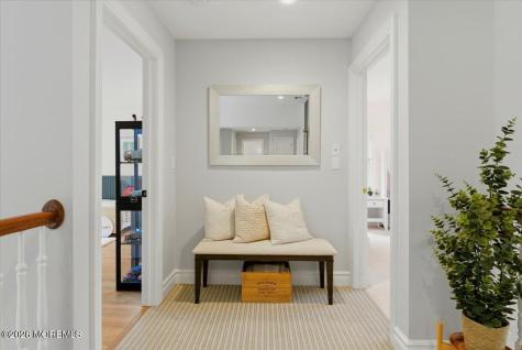 10 Red Hill Road Middletown NJ 07748