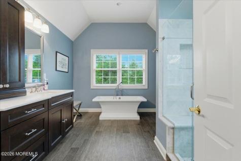 10 Red Hill Road Middletown NJ 07748