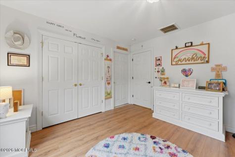 10 Red Hill Road Middletown NJ 07748