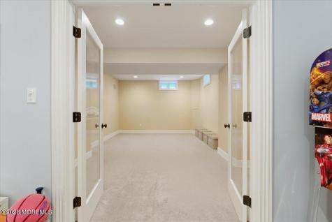 10 Red Hill Road Middletown NJ 07748