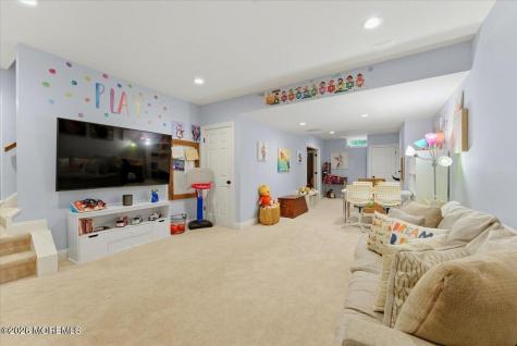 10 Red Hill Road Middletown NJ 07748