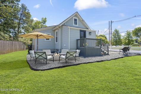 310 East Road Belford NJ 07718