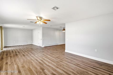 18 Innsbruck Drive Toms River NJ 08757