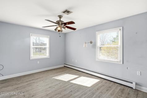 18 Innsbruck Drive Toms River NJ 08757