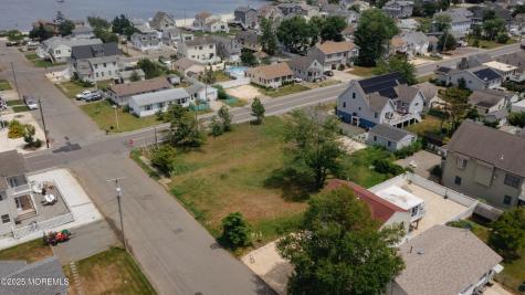 409 Newport Avenue Ocean Gate NJ 08740
