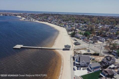 409 Newport Avenue Ocean Gate NJ 08740