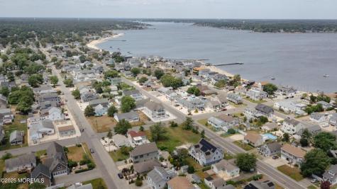 409 Newport Avenue Ocean Gate NJ 08740