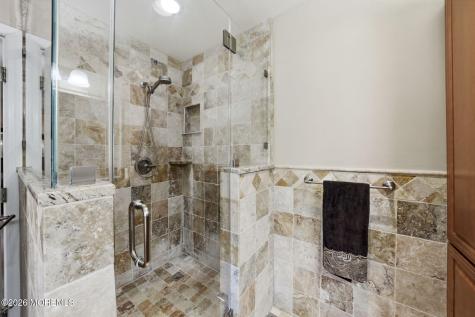 42 Hinton Street Sayreville NJ 08872