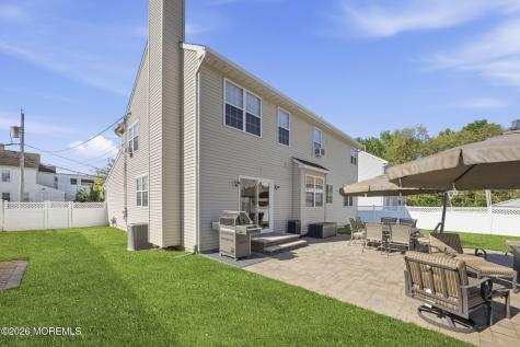 42 Hinton Street Sayreville NJ 08872