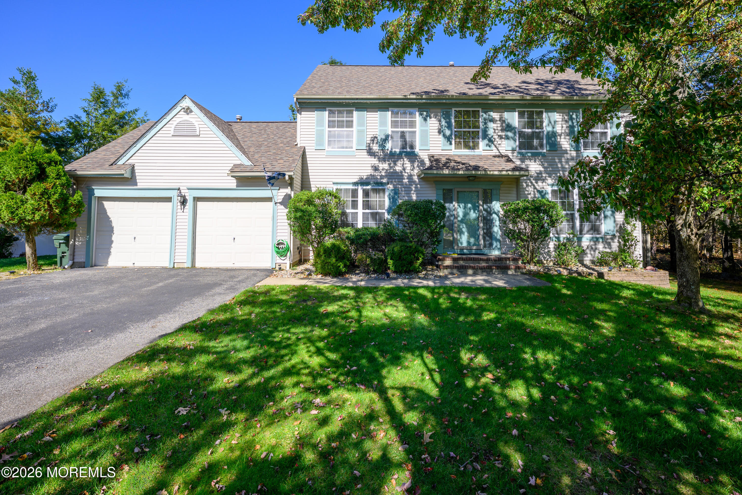 5 Hunters Green Court Howell NJ 07731