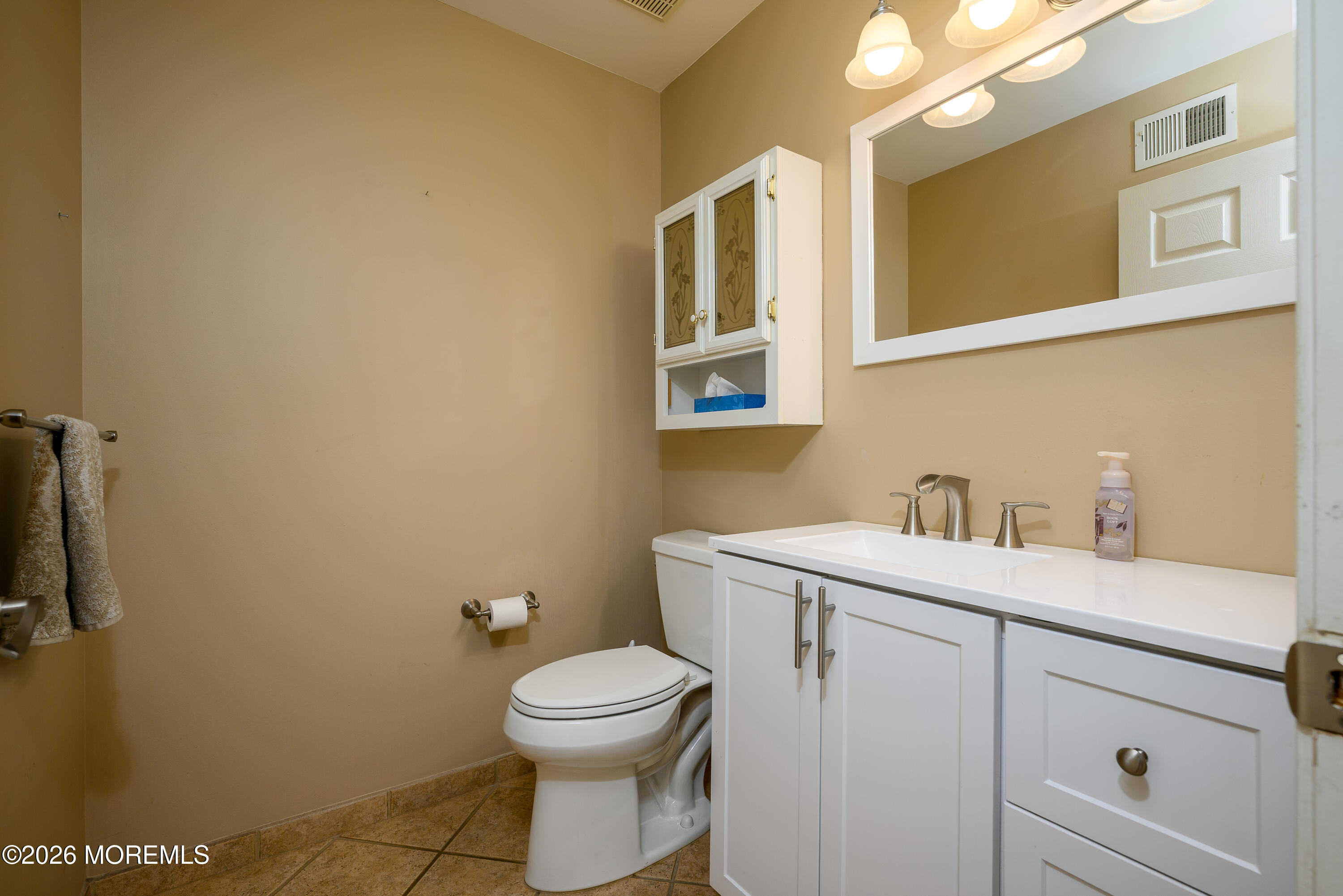 5 Hunters Green Court Howell NJ 07731