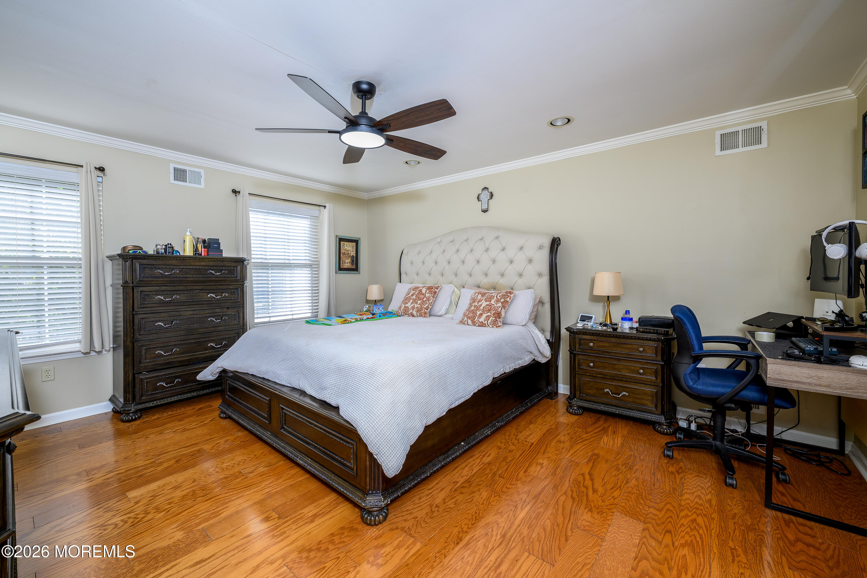 5 Hunters Green Court Howell NJ 07731