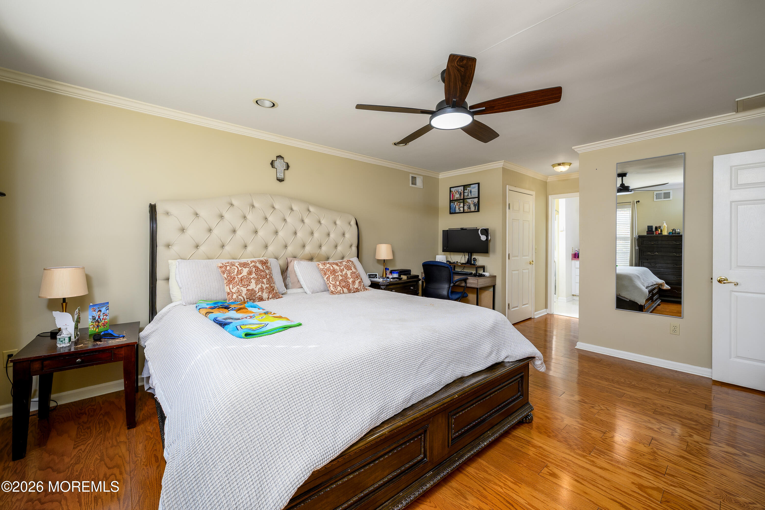 5 Hunters Green Court Howell NJ 07731