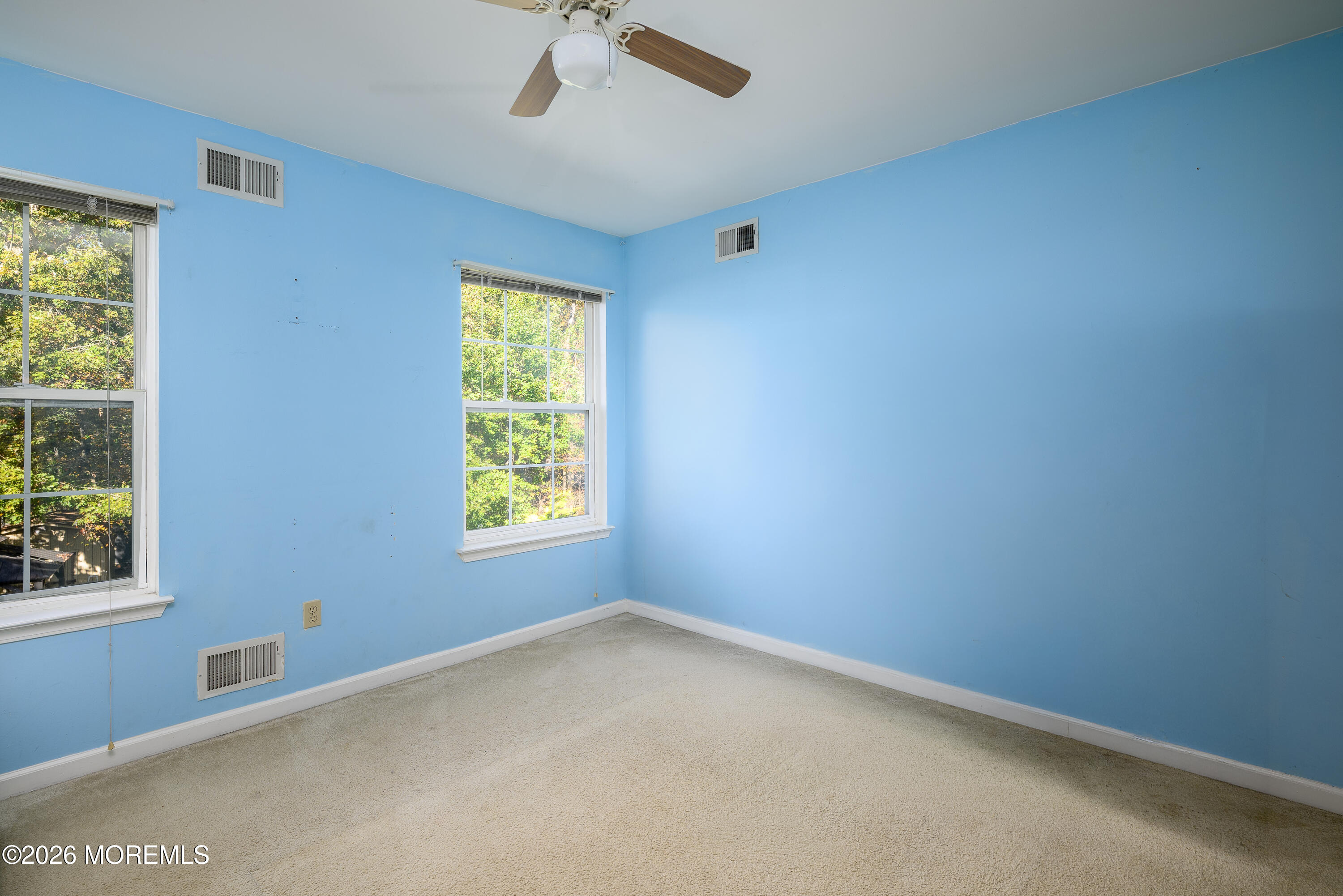 5 Hunters Green Court Howell NJ 07731