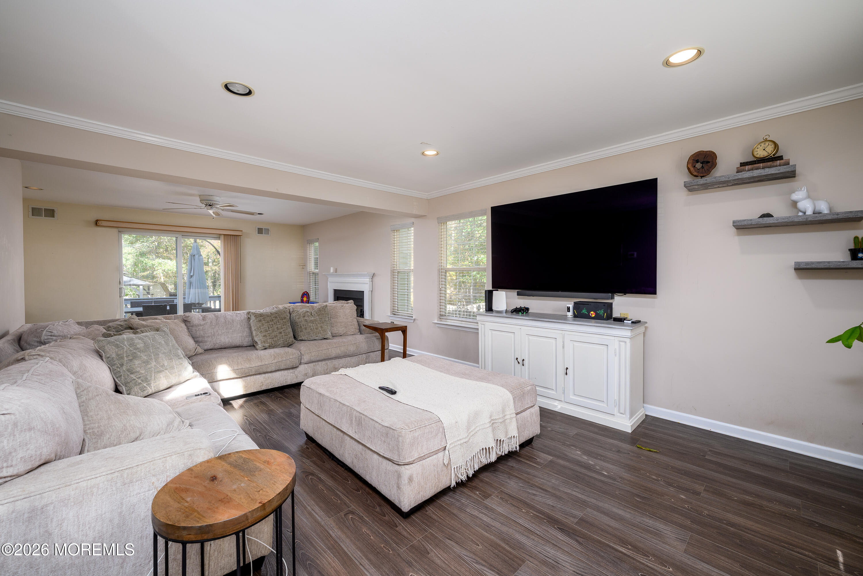 5 Hunters Green Court Howell NJ 07731