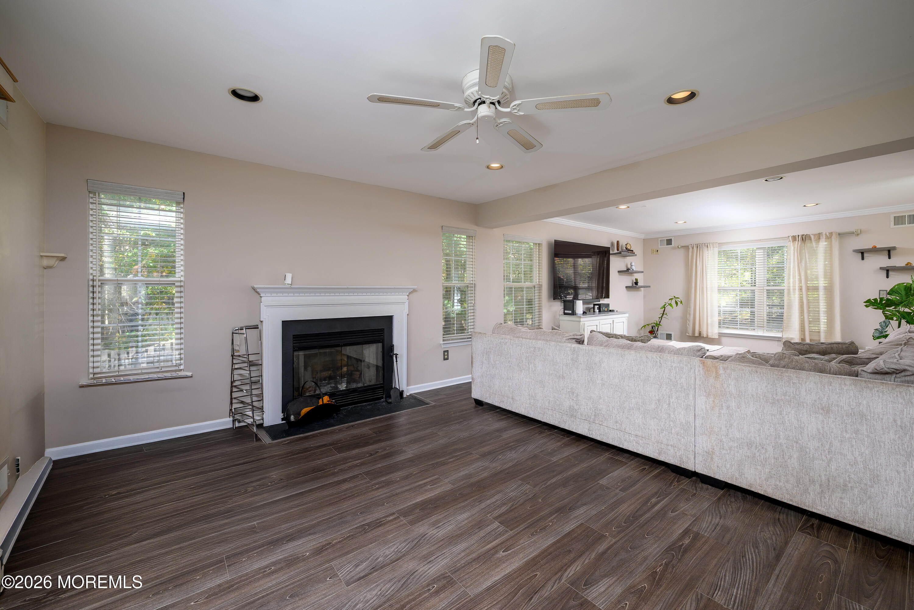 5 Hunters Green Court Howell NJ 07731