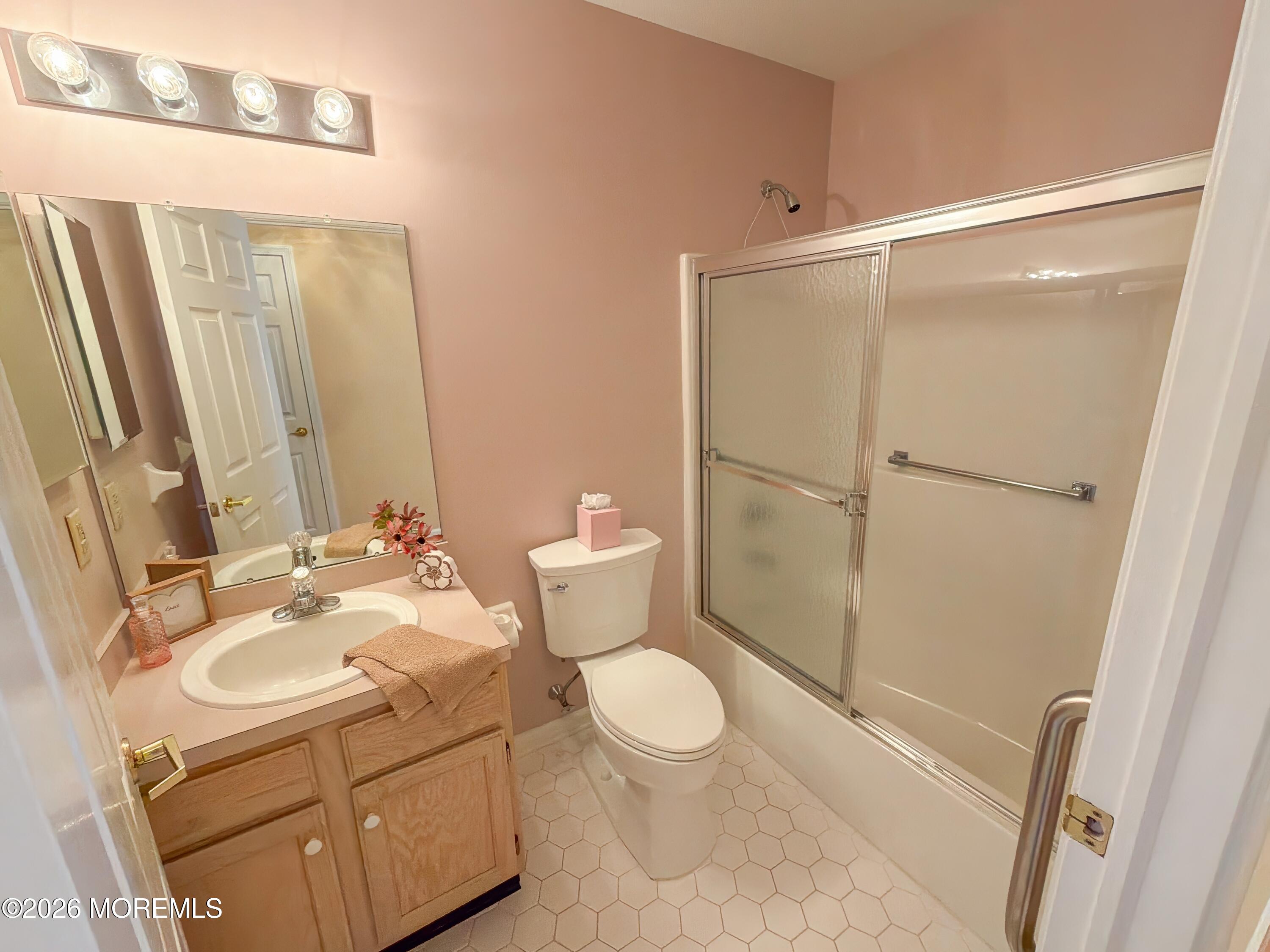 18 Eaton Court Jackson NJ 08527
