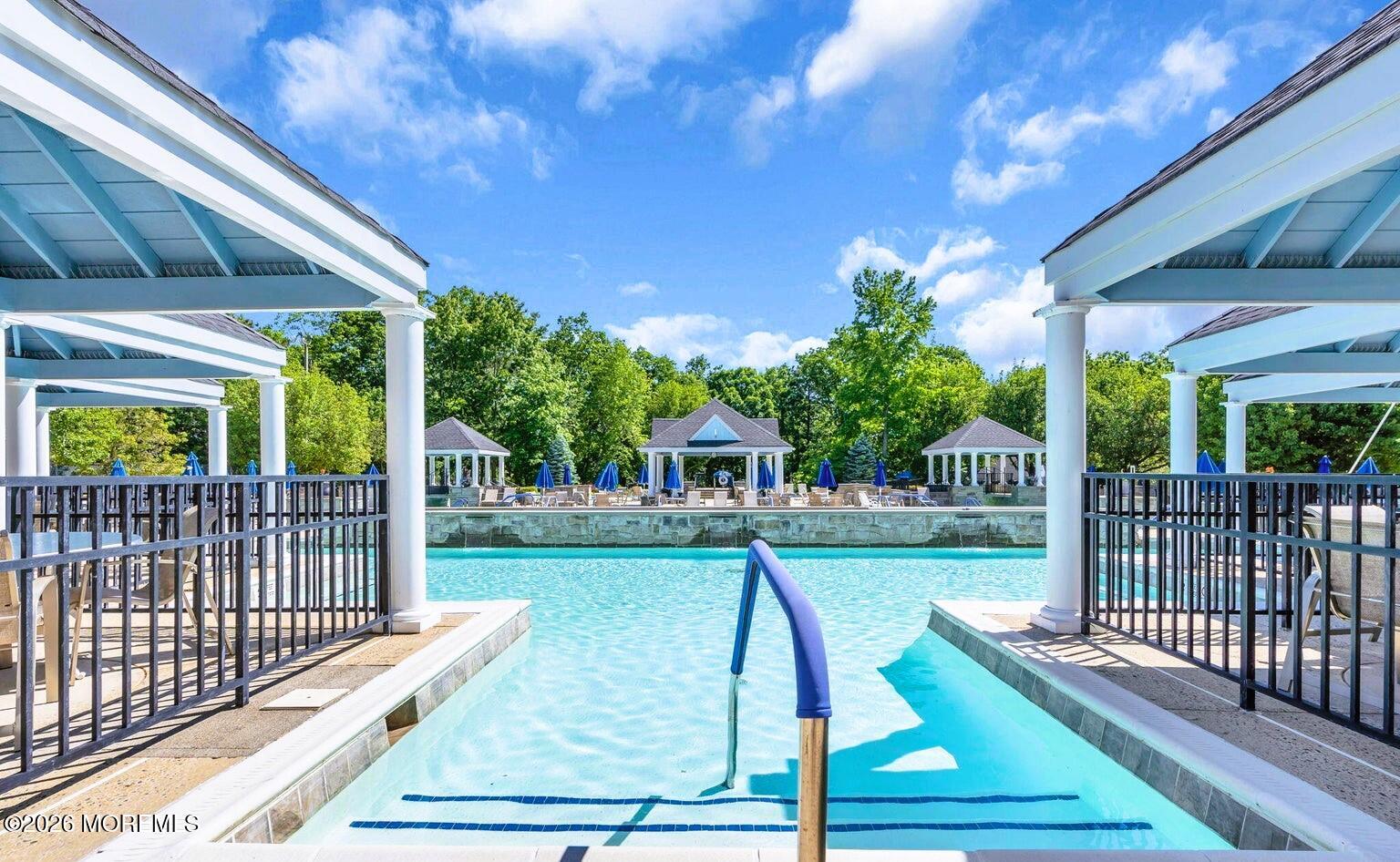 18 Eaton Court Jackson NJ 08527