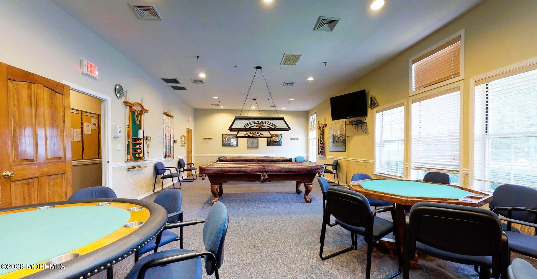 18 Eaton Court Jackson NJ 08527