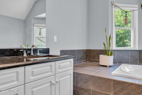 14 Diamond Hill Road Marlboro NJ 07746