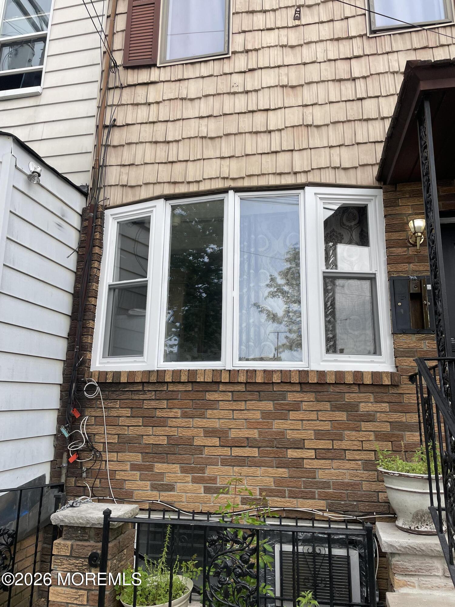 79 1/2 Merchant Street Newark NJ 07105