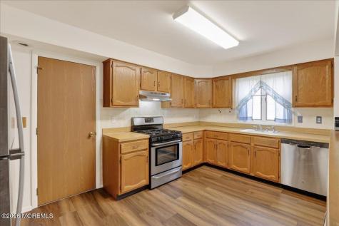 38 Fairfield Road Toms River NJ 08757
