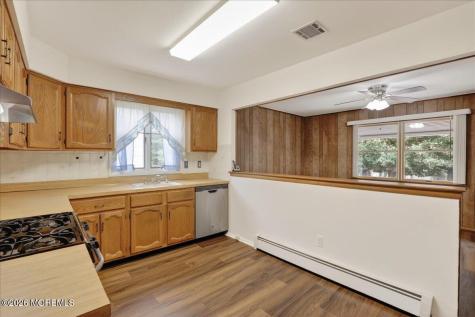 38 Fairfield Road Toms River NJ 08757