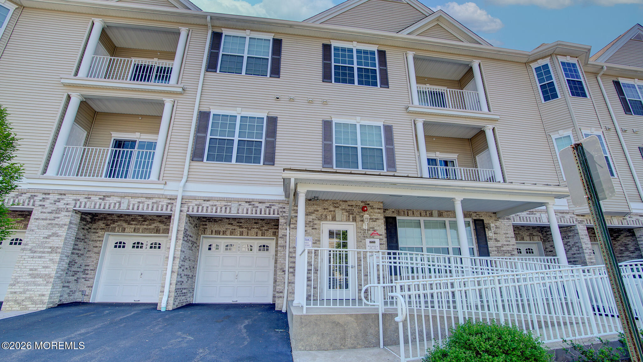 103 Becket Way Morganville NJ 07751
