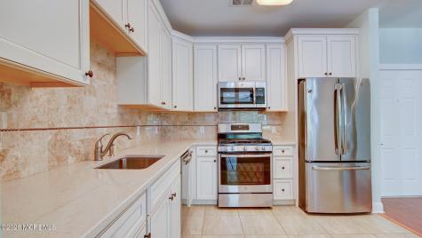 103 Becket Way Morganville NJ 07751