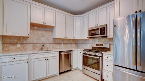 103 Becket Way Morganville NJ 07751