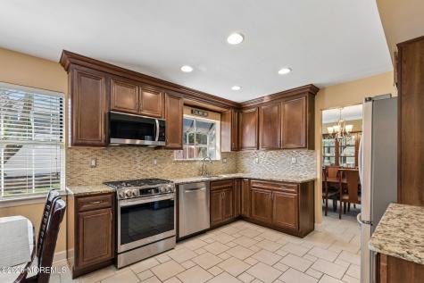 11 Dantley Drive Howell NJ 07731