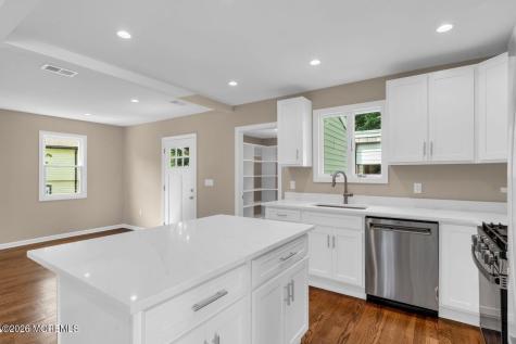 18 Maple Avenue Eatontown NJ 07724
