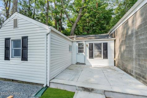 18 Maple Avenue Eatontown NJ 07724