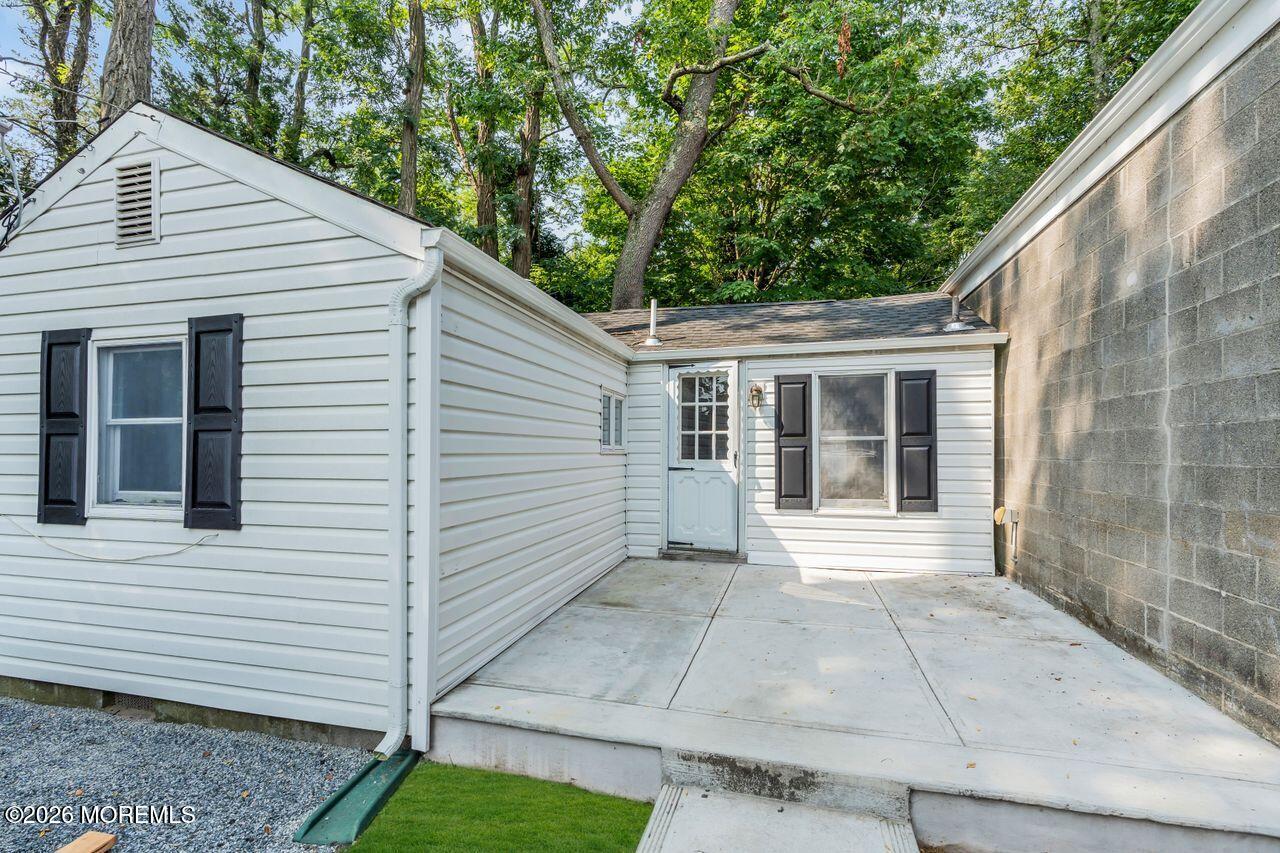 18 Maple Avenue Eatontown NJ 07724