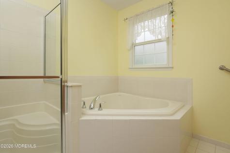 9 Kensington Court Holmdel NJ 07733