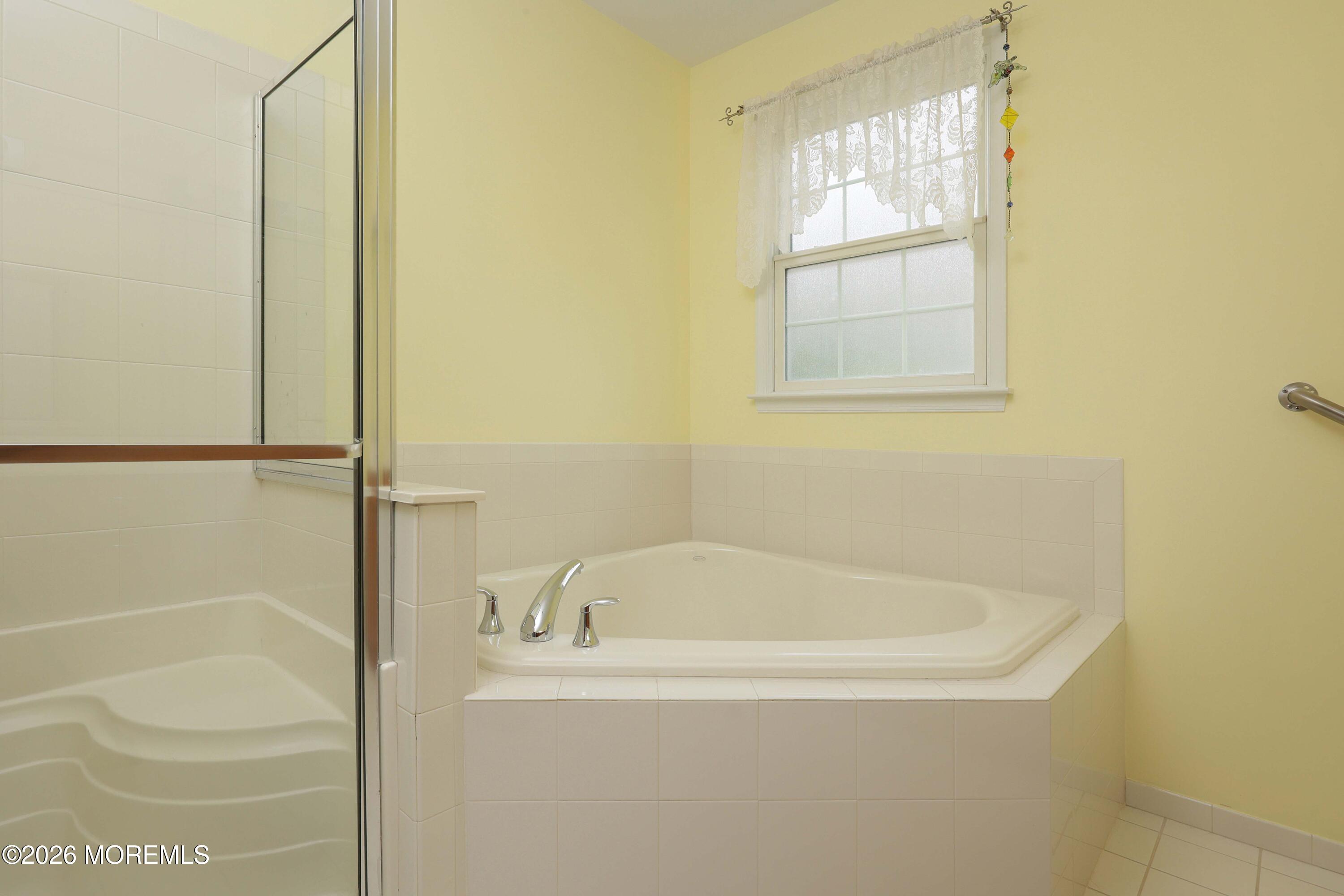 9 Kensington Court Holmdel NJ 07733
