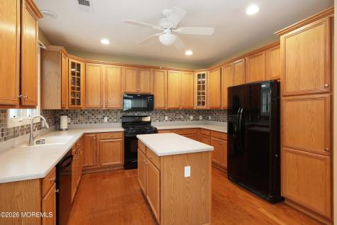 9 Kensington Court Holmdel NJ 07733