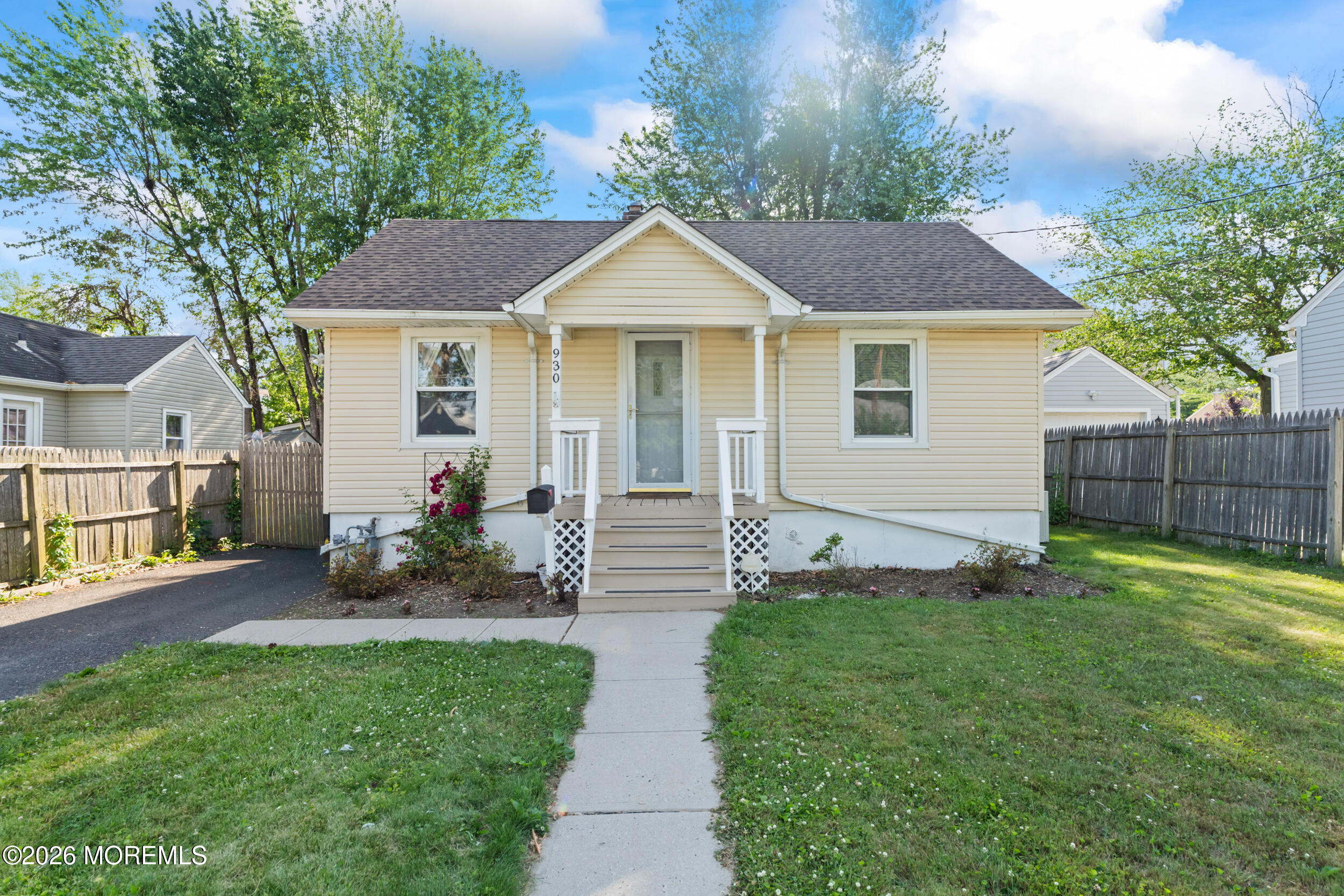930 Woodmere Drive Cliffwood Beach NJ 07735