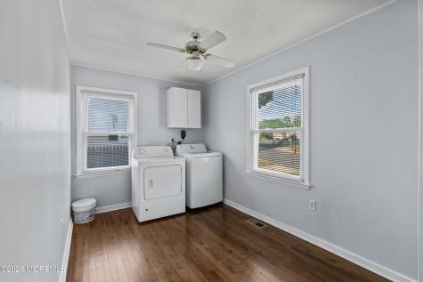 930 Woodmere Drive Cliffwood Beach NJ 07735