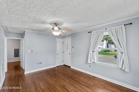 930 Woodmere Drive Cliffwood Beach NJ 07735