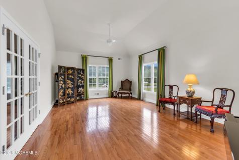 17 Diamond Hill Road Marlboro NJ 07746